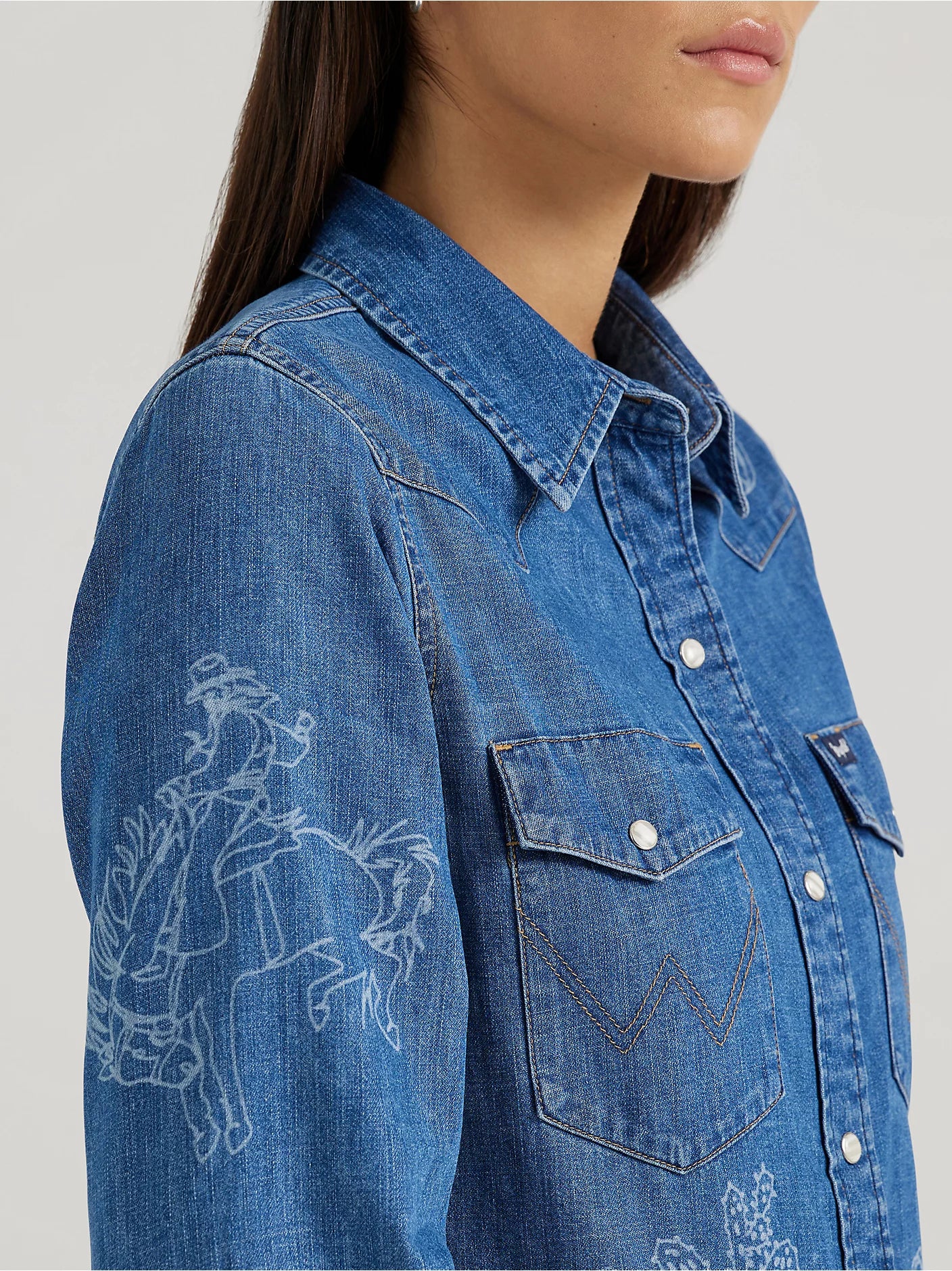 Wrangler Women's Lasered Icons Cowboy Denim Snap Shirt