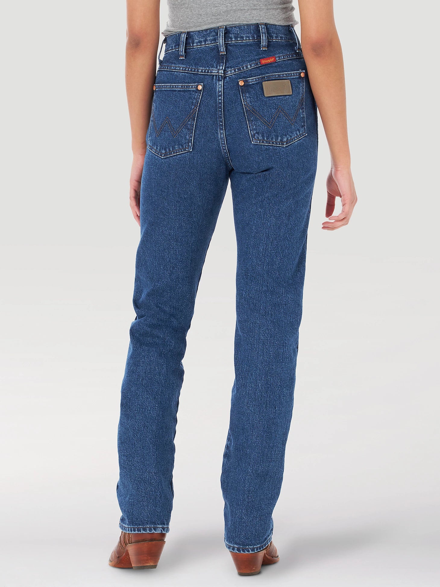 Wrangler Ladies Cowboy Cut Slim Fit Jean In Stonewash 112315294
