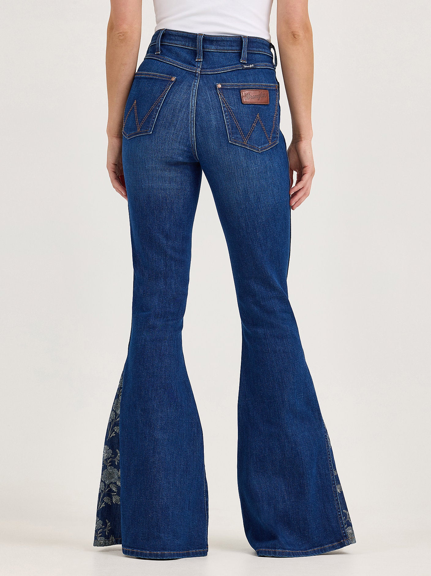 Wrangler Ladies Retro Bailey High Rise Pieced Trumpet Flare Jean-112368254