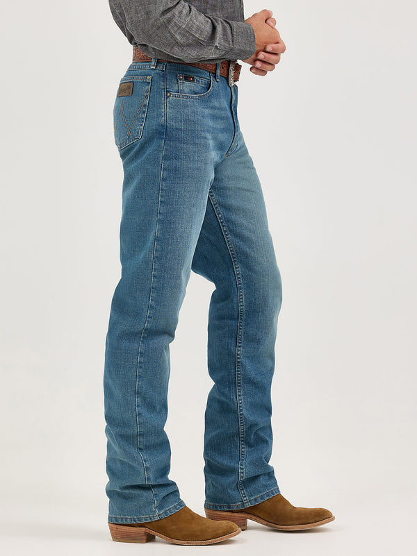 Wrangler Mens Cody Johnson 20X Comfort 01 Competition Relaxed Fit Jean Blue Stone- 112369005