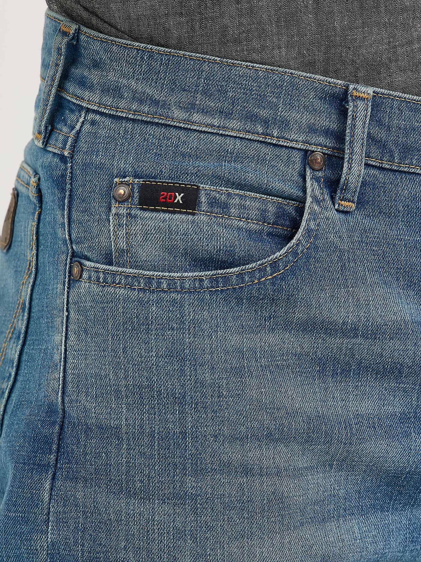 Wrangler Mens Cody Johnson 20X Comfort 01 Competition Relaxed Fit Jean Blue Stone- 112369005