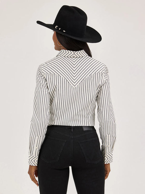 Wrangler Ladies Retro Stripe Slim Western Snap Shirt - 112371710