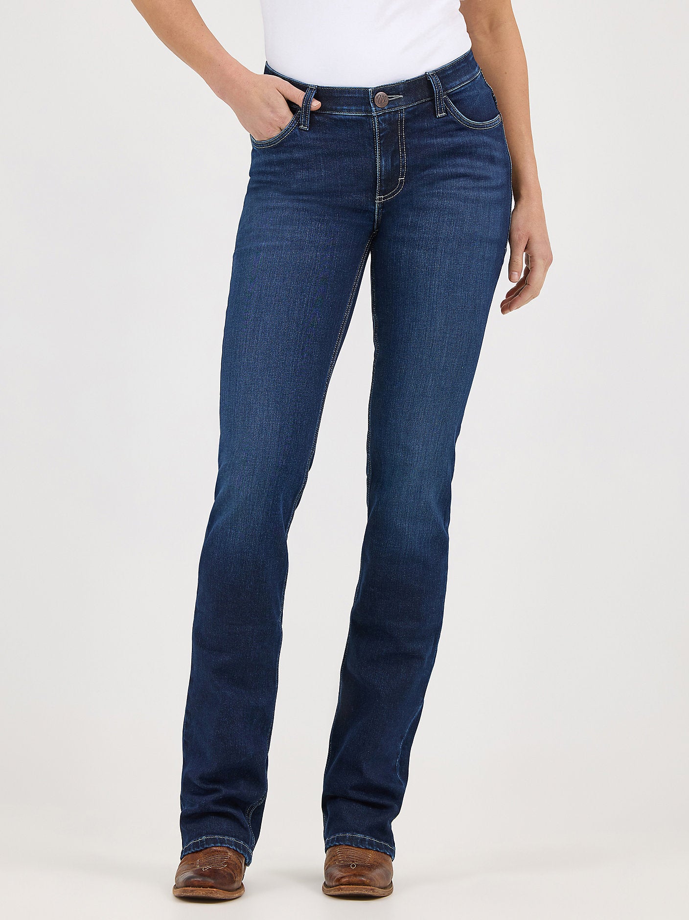 Wrangler Ladies Women's Traci Wrangler Ultimate Riding Jean Willow Mid-Rise Bootcut-112371946