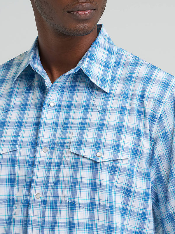 Wrangler Men's Wrinkle Resist Short Sleeve Blue Plaid Snap Shirt-112374834