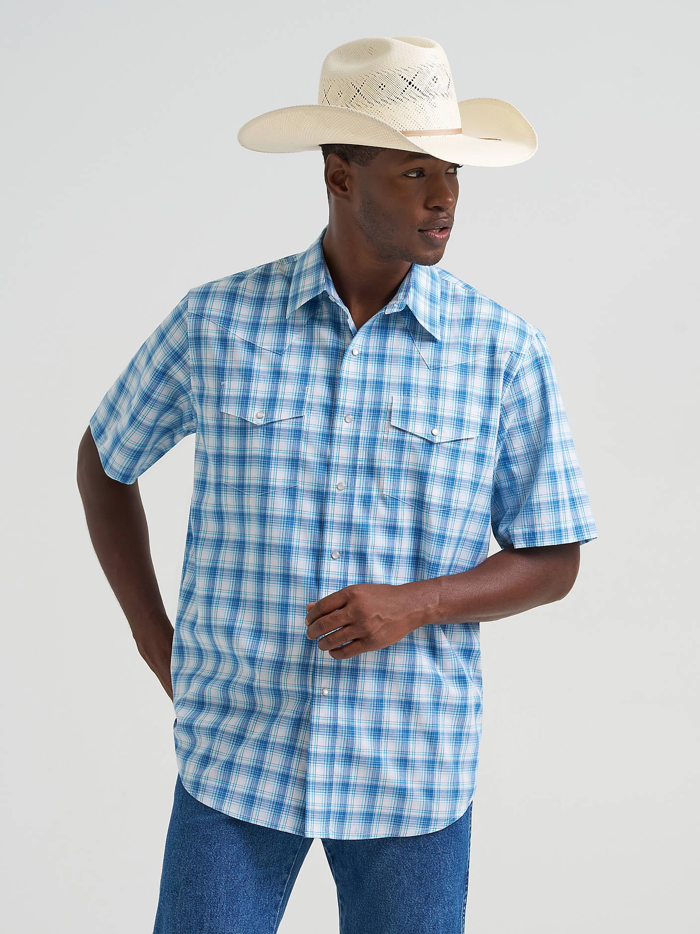 Wrangler Men's Wrinkle Resist Short Sleeve Blue Plaid Snap Shirt-112374834