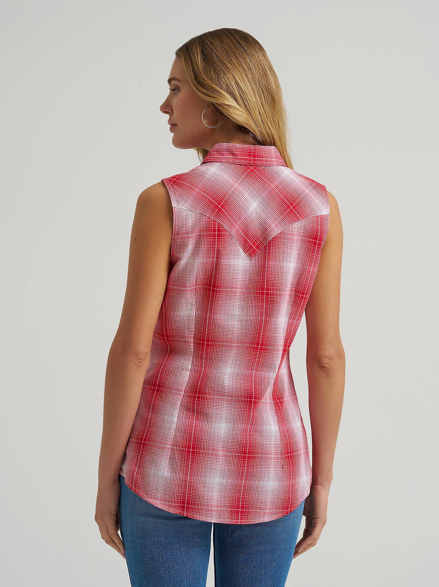 Wrangler Ladies Red Picnic Essential Sleeveless Snap Shirt-112379473