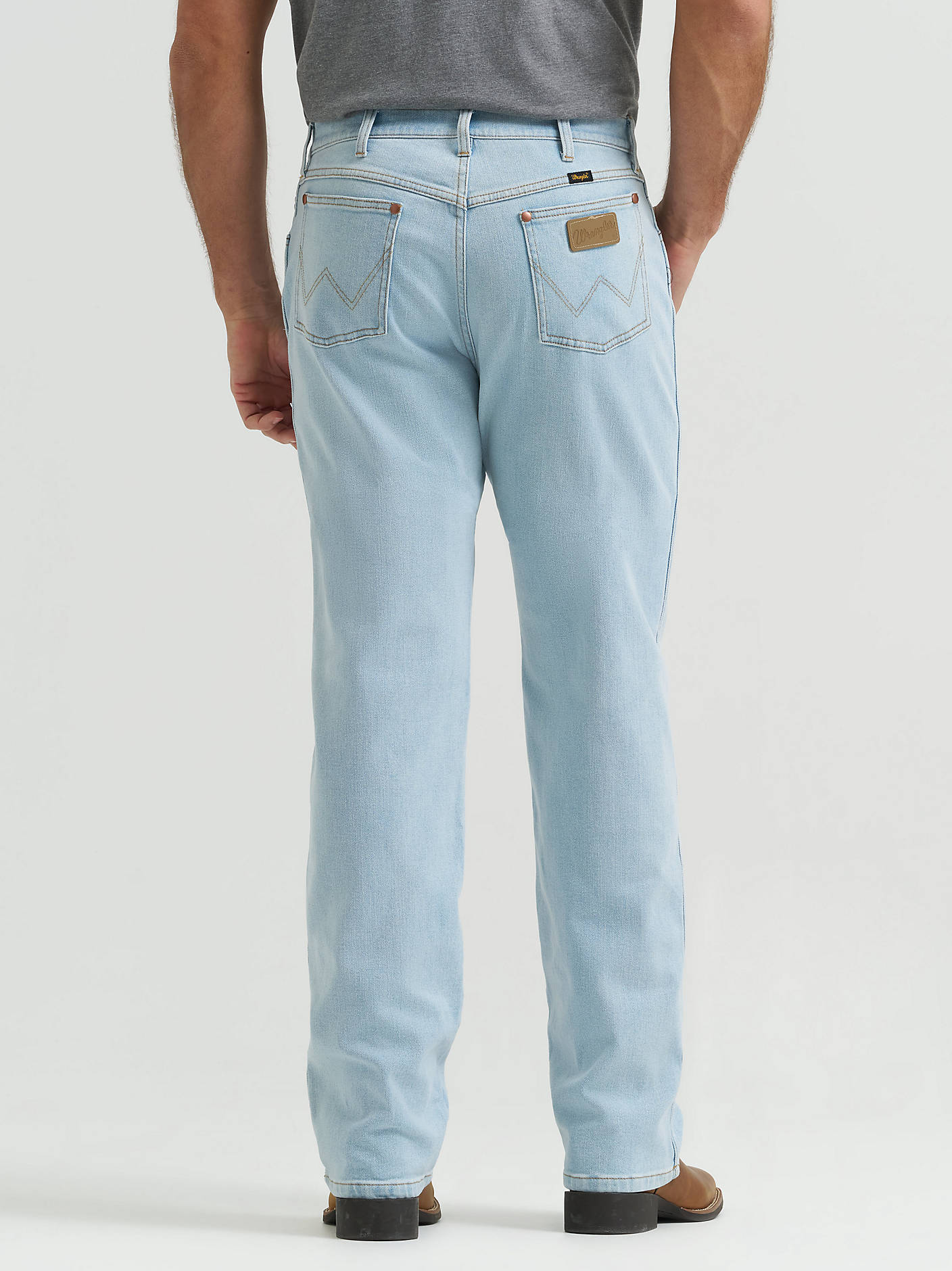 Wrangler Men's Toughlite Cowboy Cut Original Fit Jean Light Wash 112381783