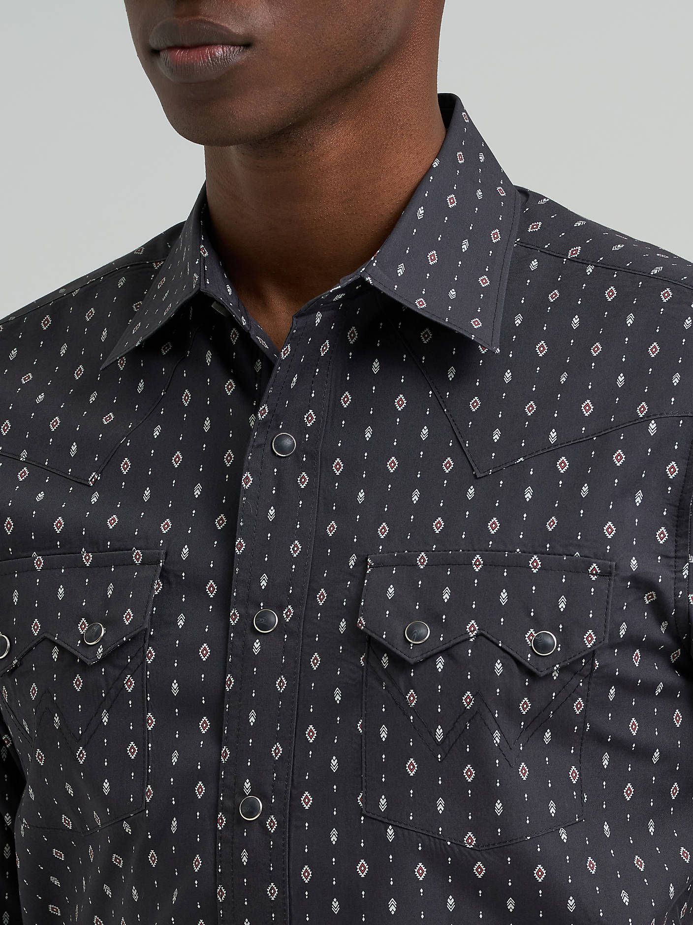Wrangler Men's Retro Long Sleeve Sawtooth Snap Pocket Shirt - 112381864