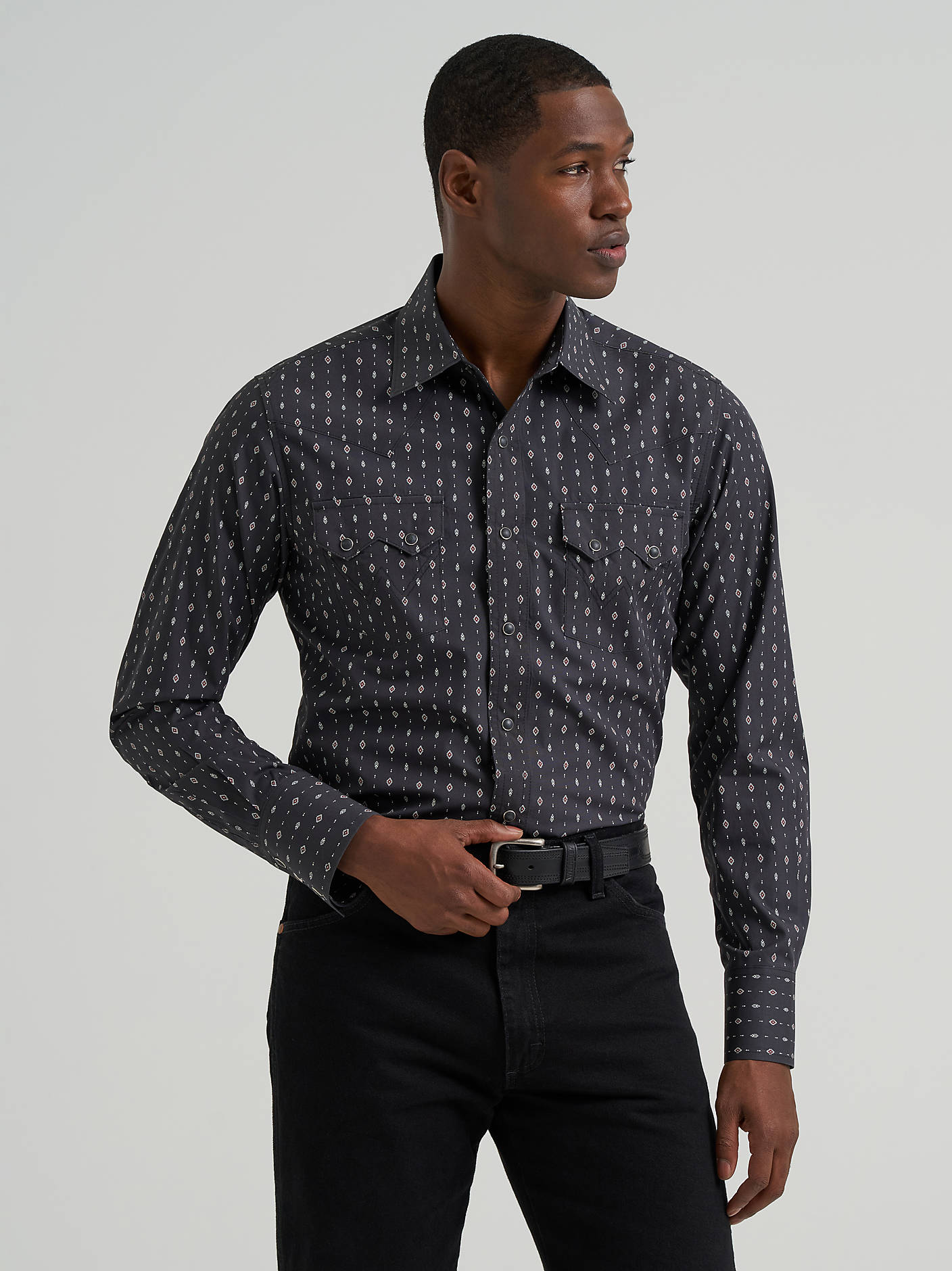 Wrangler Men's Retro Long Sleeve Sawtooth Snap Pocket Shirt - 112381864