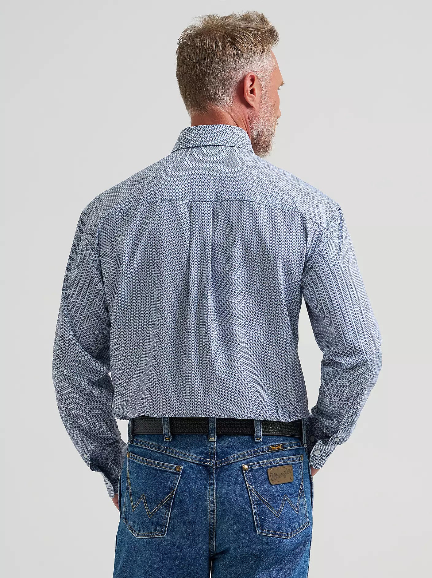 Wrangler® Men's George Strait™ Performance Button Down Shirt -112381964