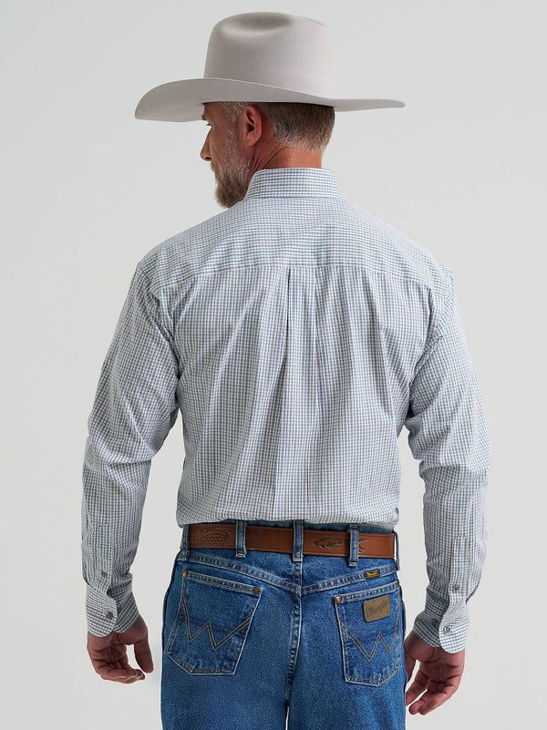 Wrangler Men's George Strait Long Sleeve Button Down Plaid 112381970