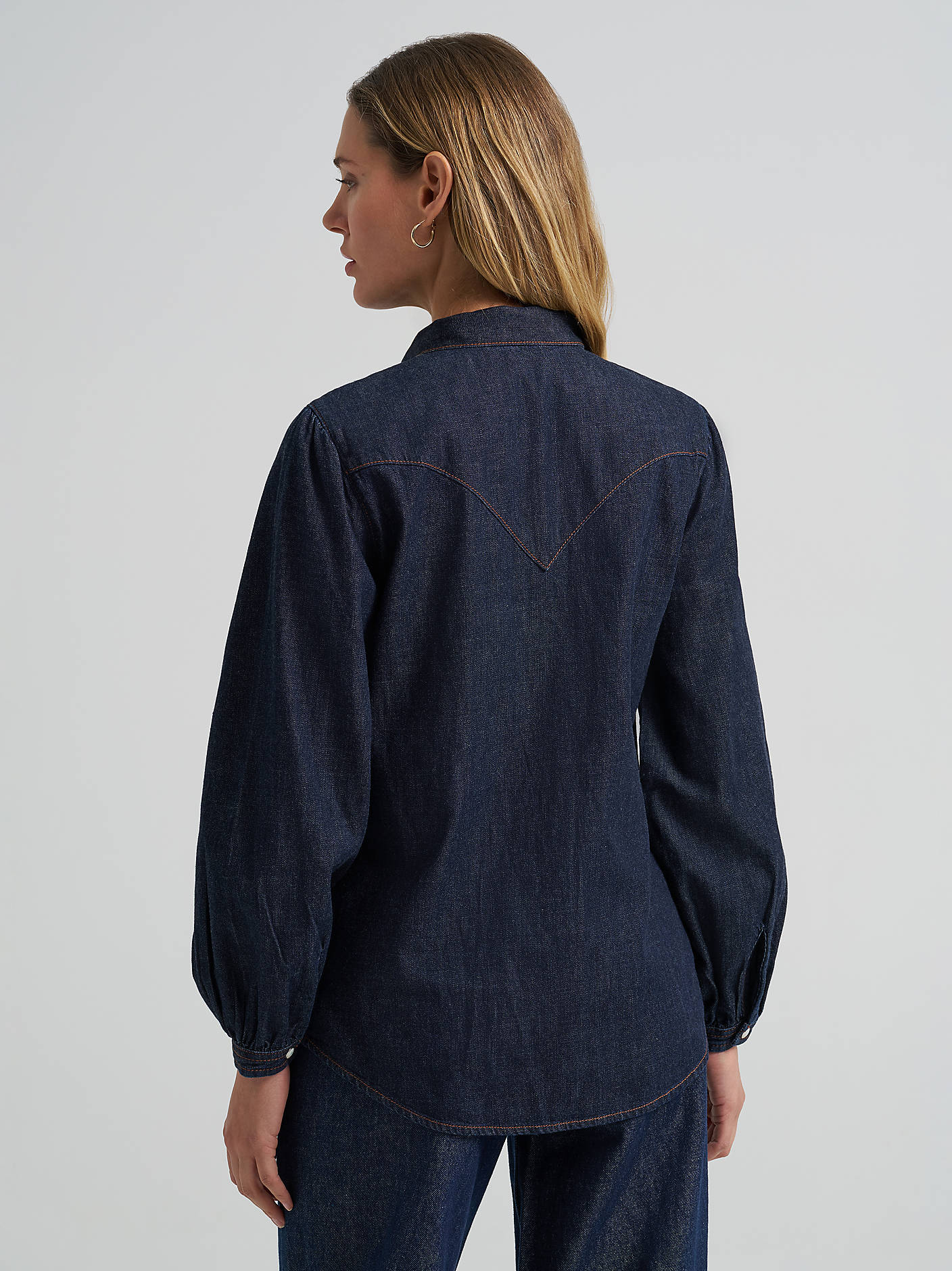 Wrangler Ladies Denim Bow Snap Shirt 112382509