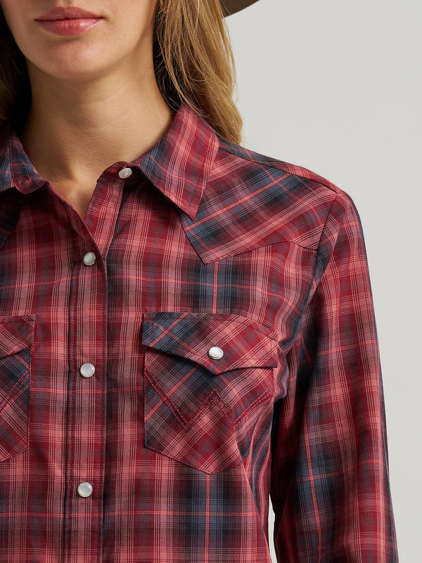 Wrangler Ladies Essential Western Snap Shirt - 112382590