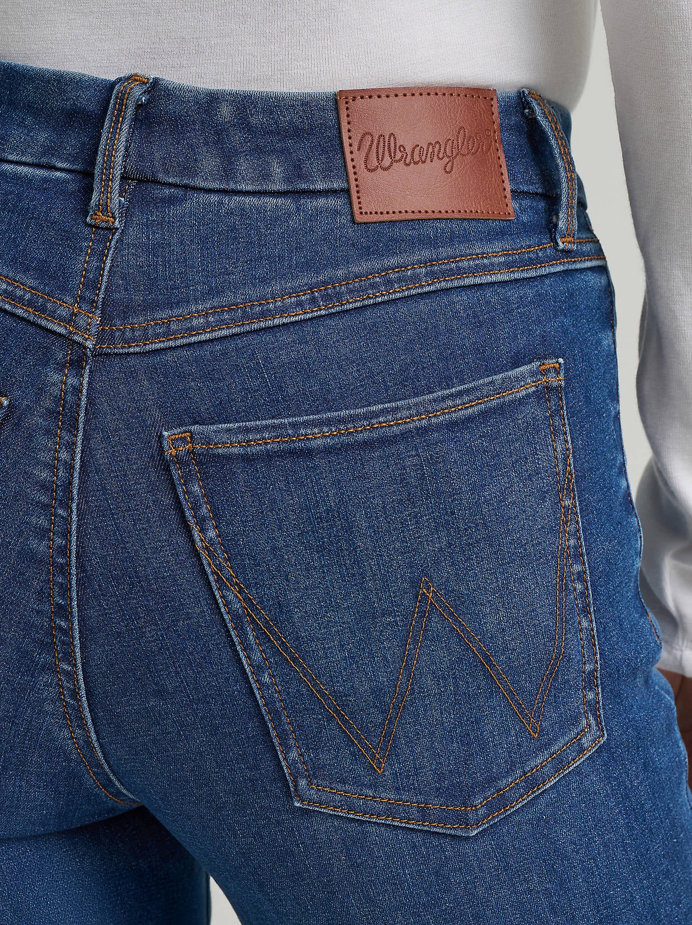 Wrangler Ladies Bespoke High Rise Trouser Jean Reina 112382765