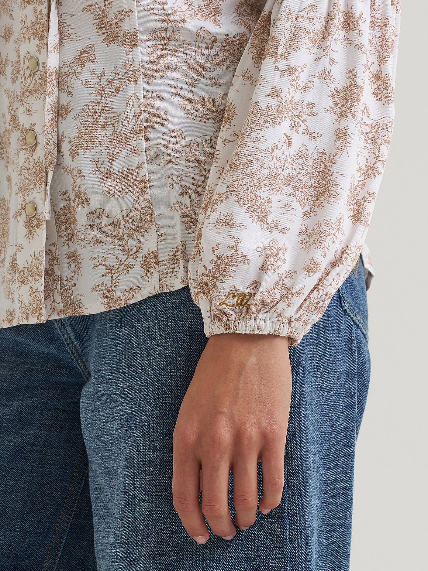 Wrangler Ladies Lainey Wilson Folk Floral Blouse 112382881