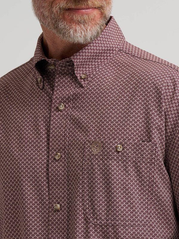 Wrangler Men's George Strait Performance Button Down Shirt Burgundy Geo 112385379