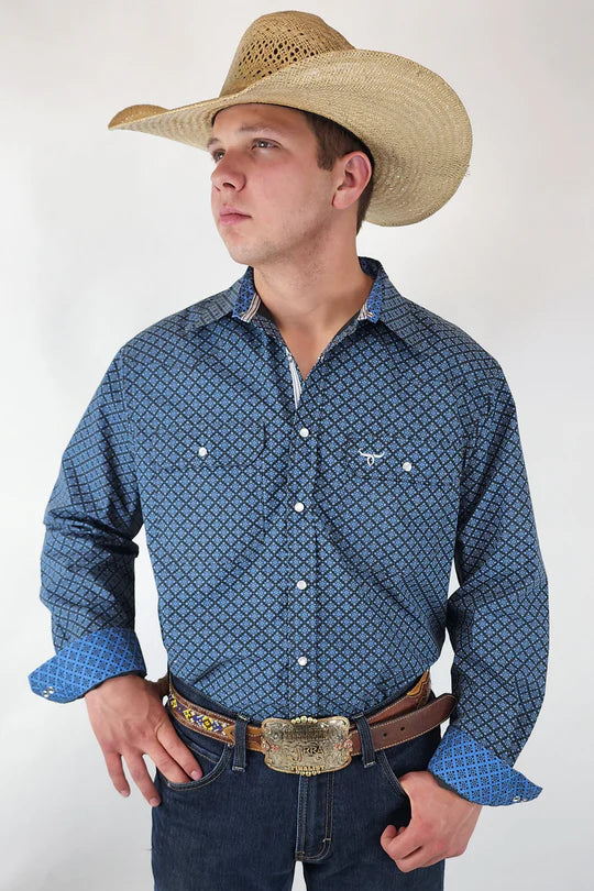 Drover Cowboy Threads Signature Series - Bandero D117