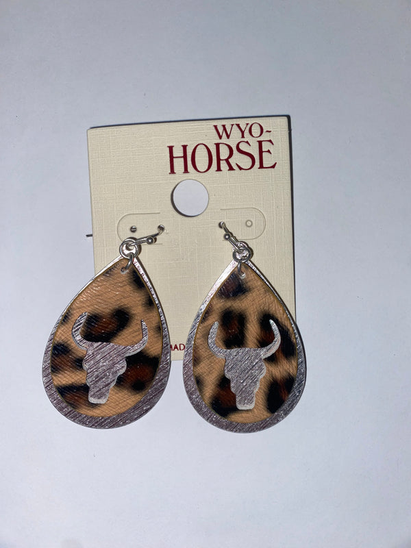 WYO Horse-Inc Steer Skull Cutout Leatherette and Metal Disk Earrings in Leopard Print JE838LP