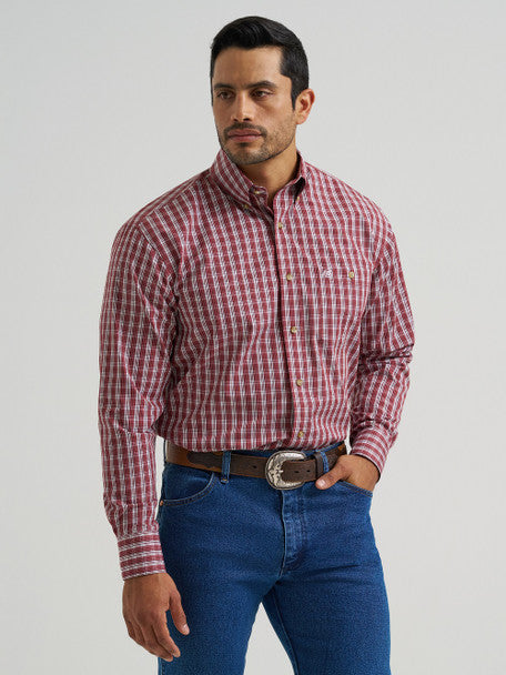 Wrangler Men's Burgundy Plaid Long Sleeve Button Down Shirt - 112381629