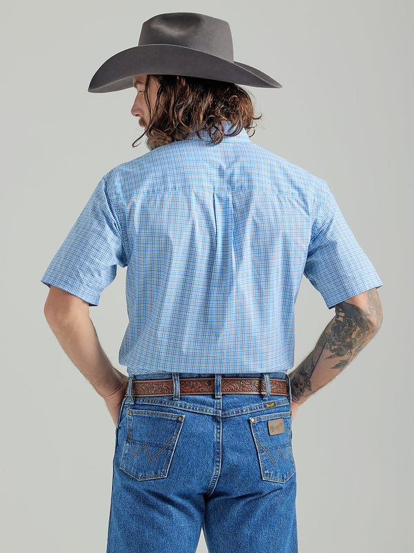 Wrangler Men's George Strait Short Sleeve Two Pocket Button Down Shirt 112324897