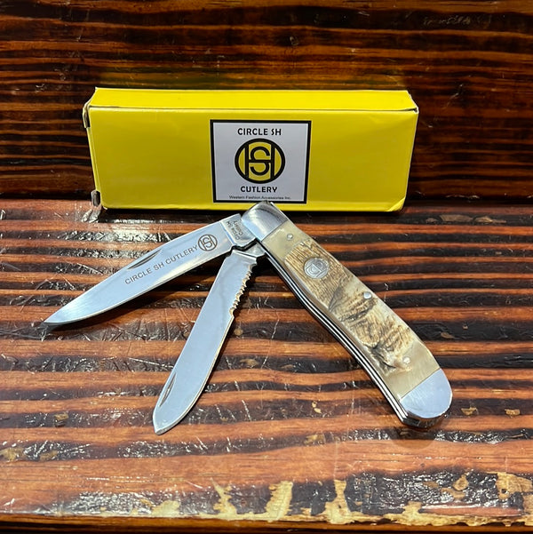 Circle SH Cutlery Acrylic Gator Print Trapper Knife CSH-1
